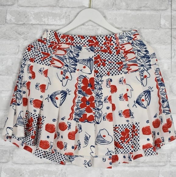 *sold* Vintage medium white floral mini skirt - Picture 3 of 8